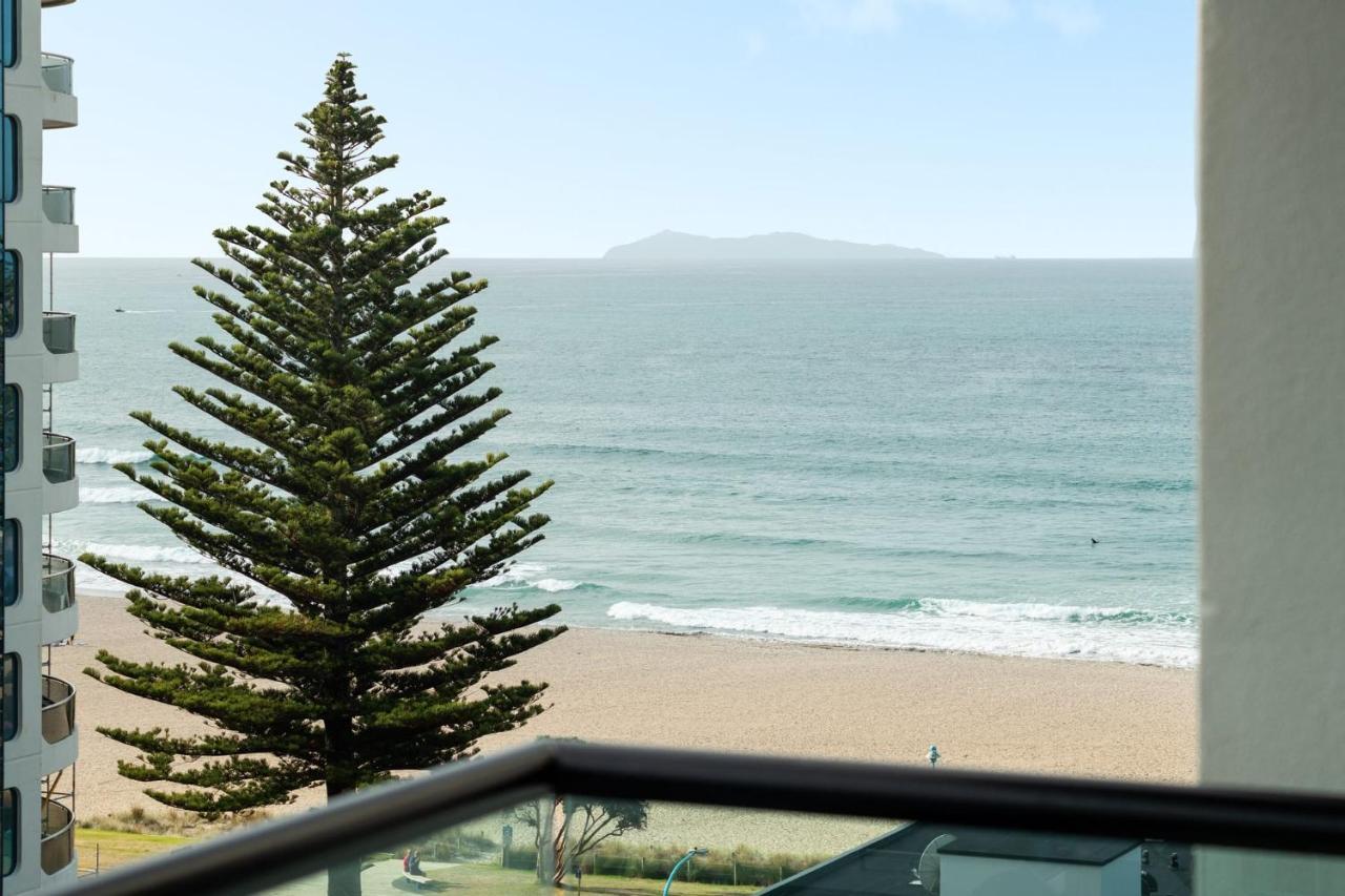 Ferienwohnung Superb Elevated Views Of Harbour With Heated Pool, Gym & Parking Mount Maunganui Exterior foto